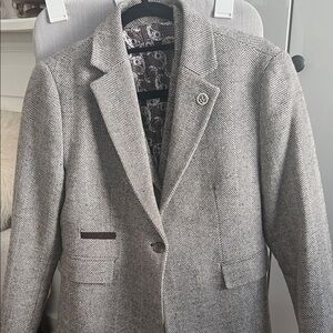 Woman’s Herringbone Blazer - Gray